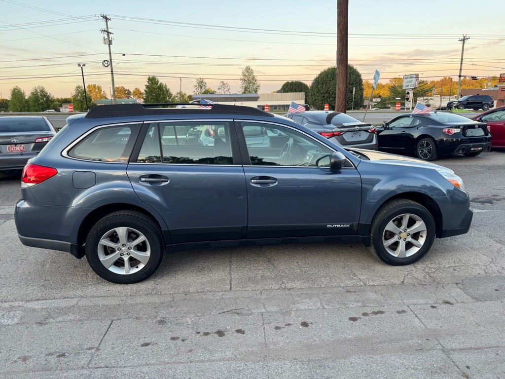 2014 Subaru Outback Image 4