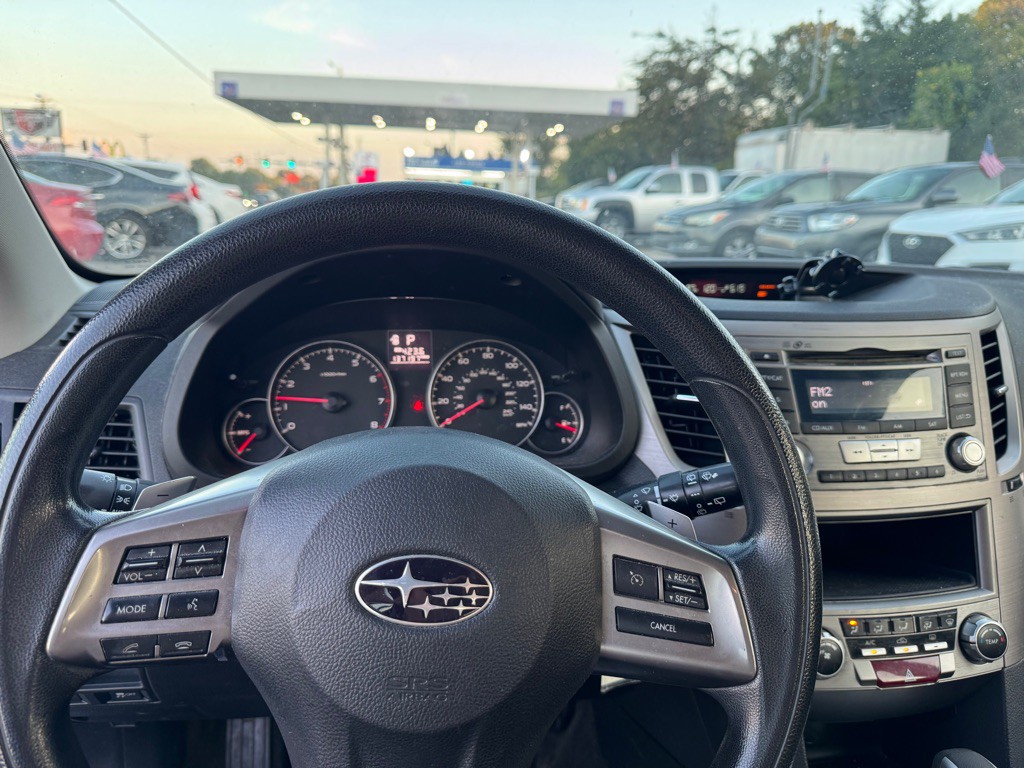 2014 Subaru Outback Image 8