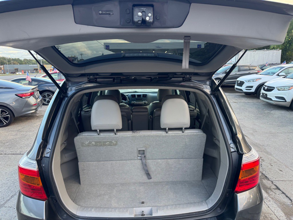 2010 Toyota Highlander Image 8