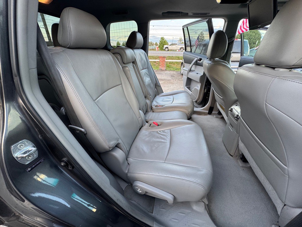2010 Toyota Highlander Image 12