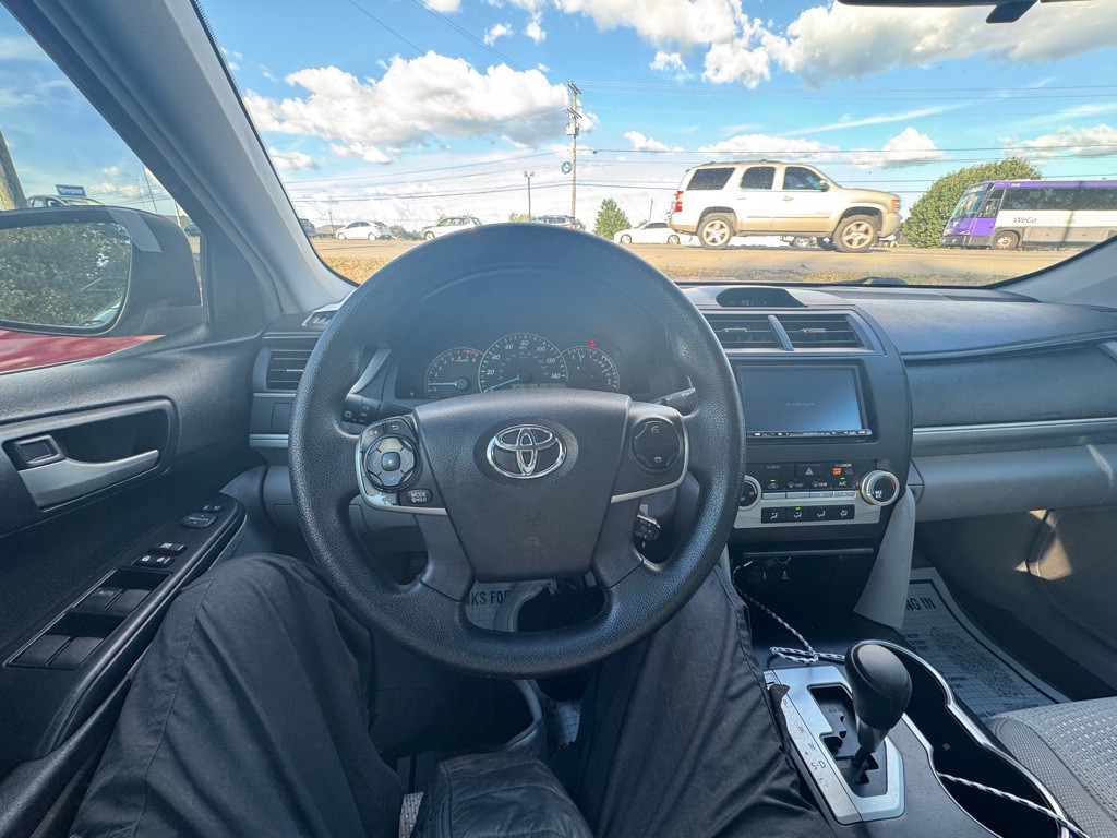 2013 Toyota Camry Image 11
