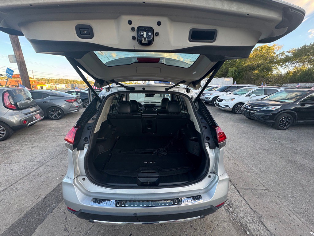 2017 Nissan Rogue Image 7