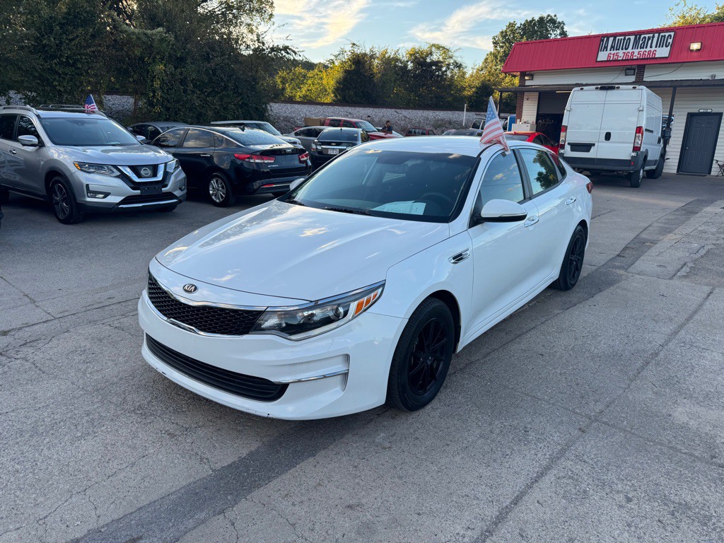 2016 Kia Optima Image 1