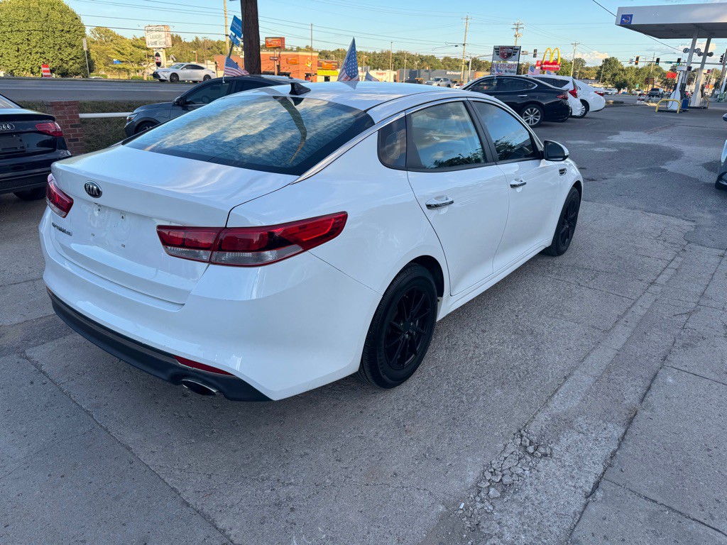 2016 Kia Optima Image 5