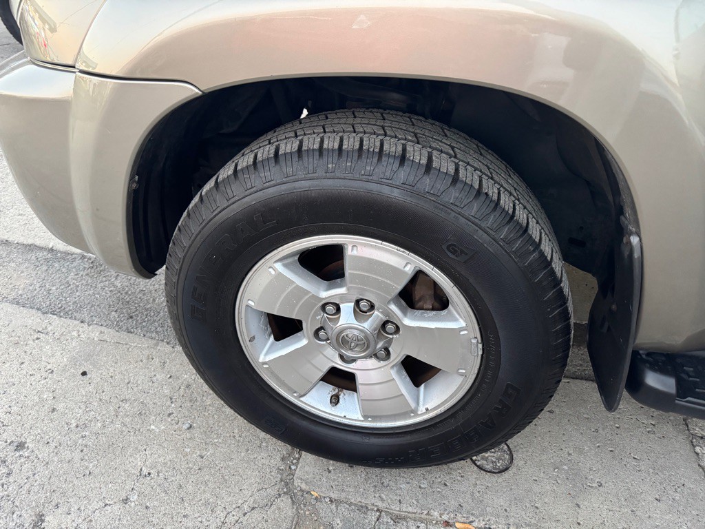 2008 Toyota 4Runner Image 16