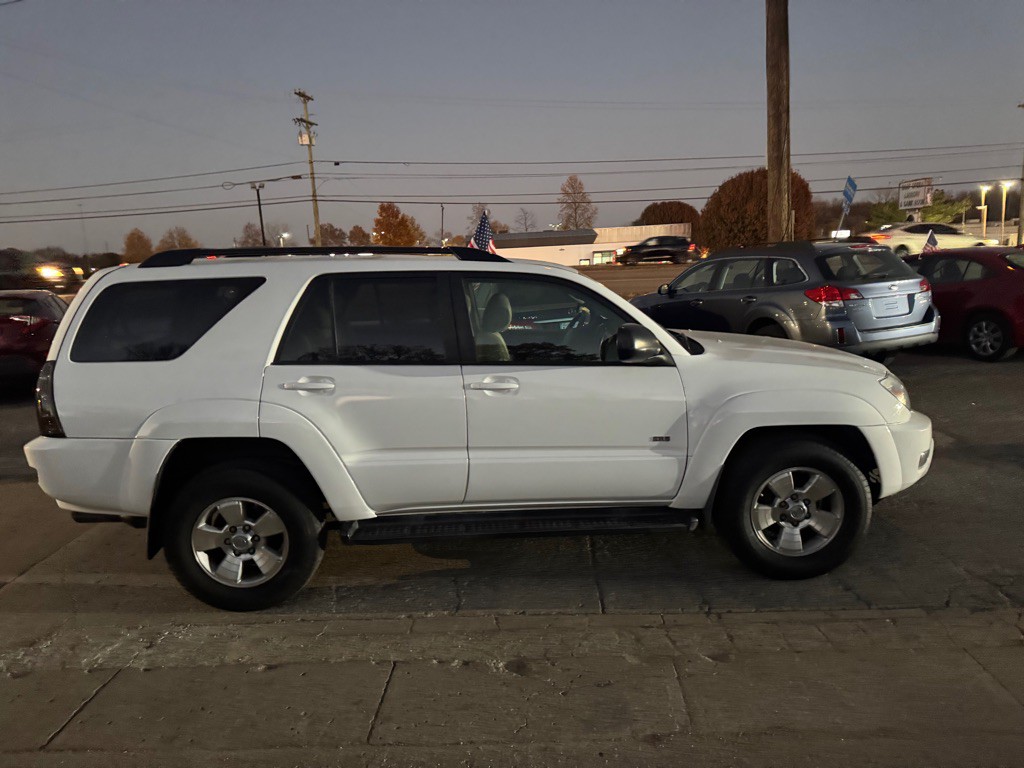 2005 Toyota 4Runner Image 4