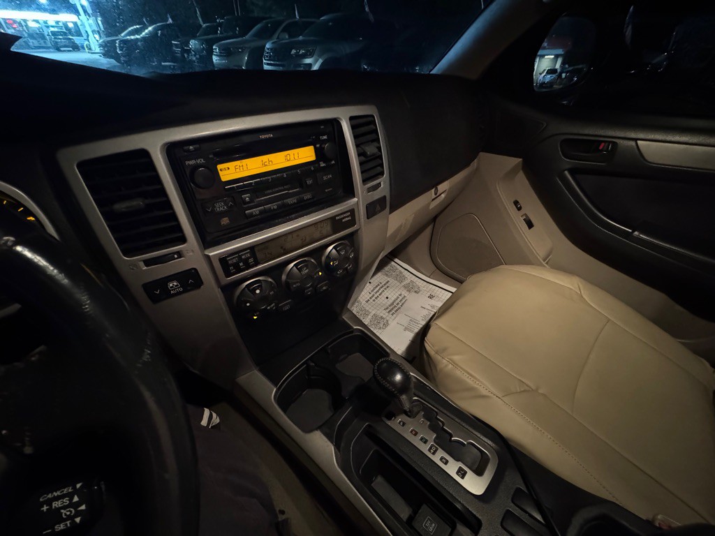 2005 Toyota 4Runner Image 15