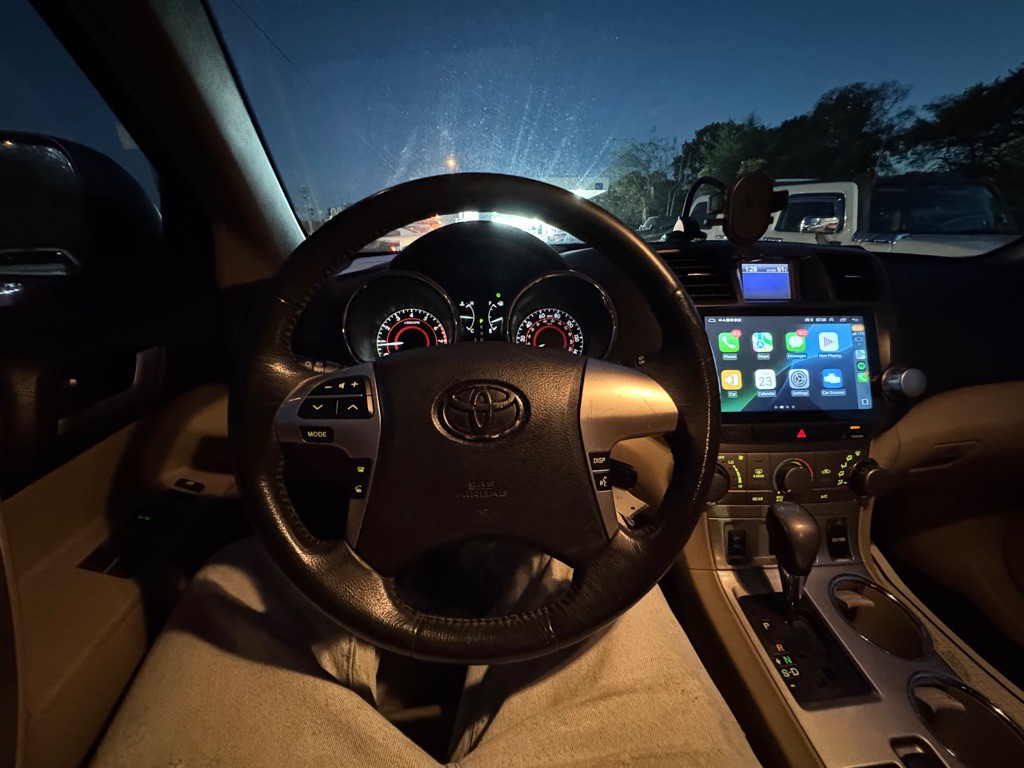 2012 Toyota Highlander Image 13