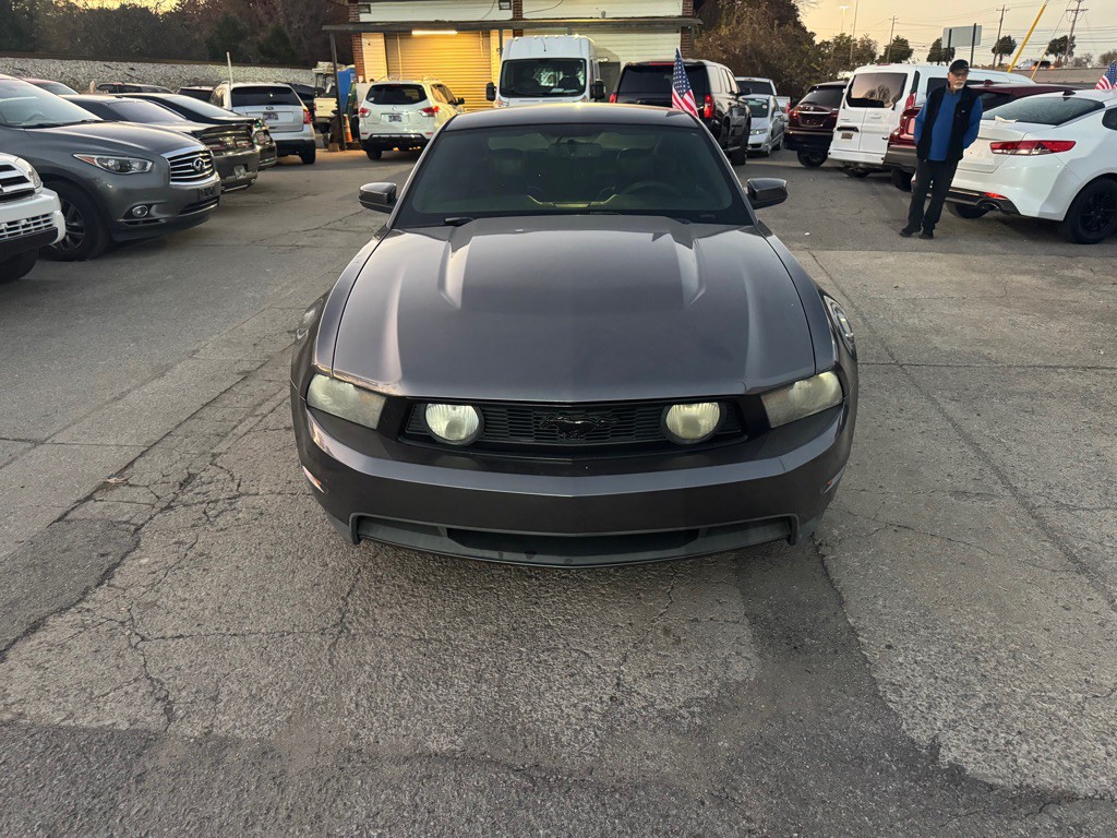 2010 Ford Mustang Image 3