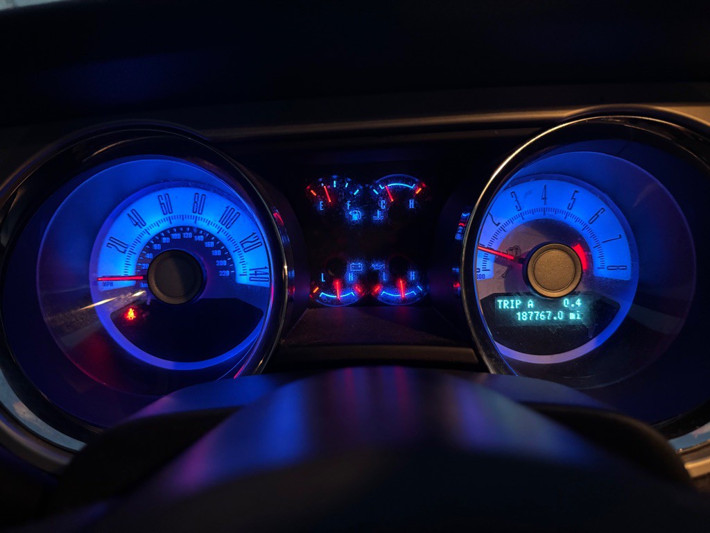 2010 Ford Mustang Image 13