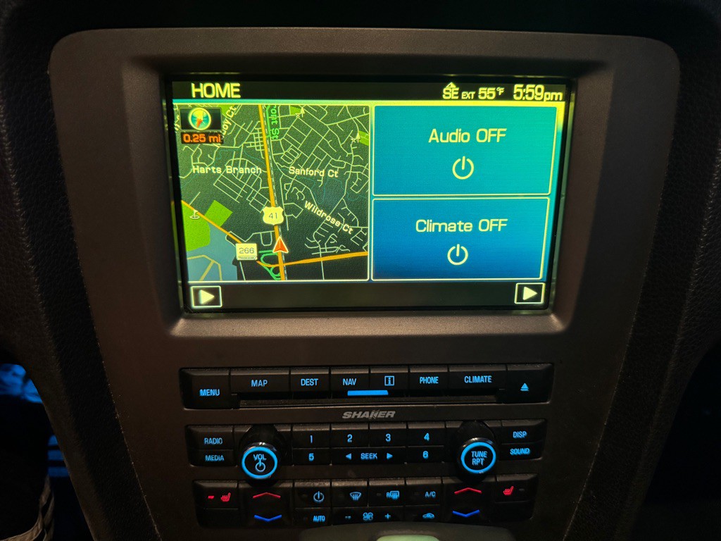 2010 Ford Mustang Image 16