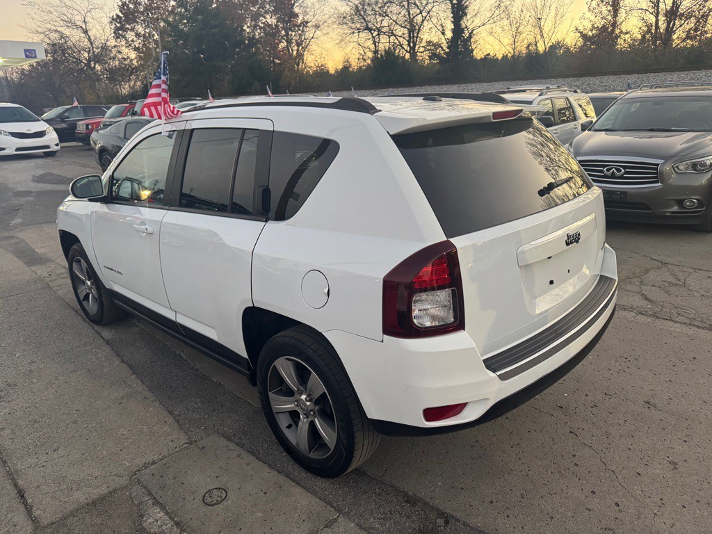 2017 Jeep Compass Image 7