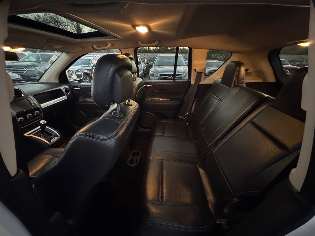 2017 Jeep Compass Image 10