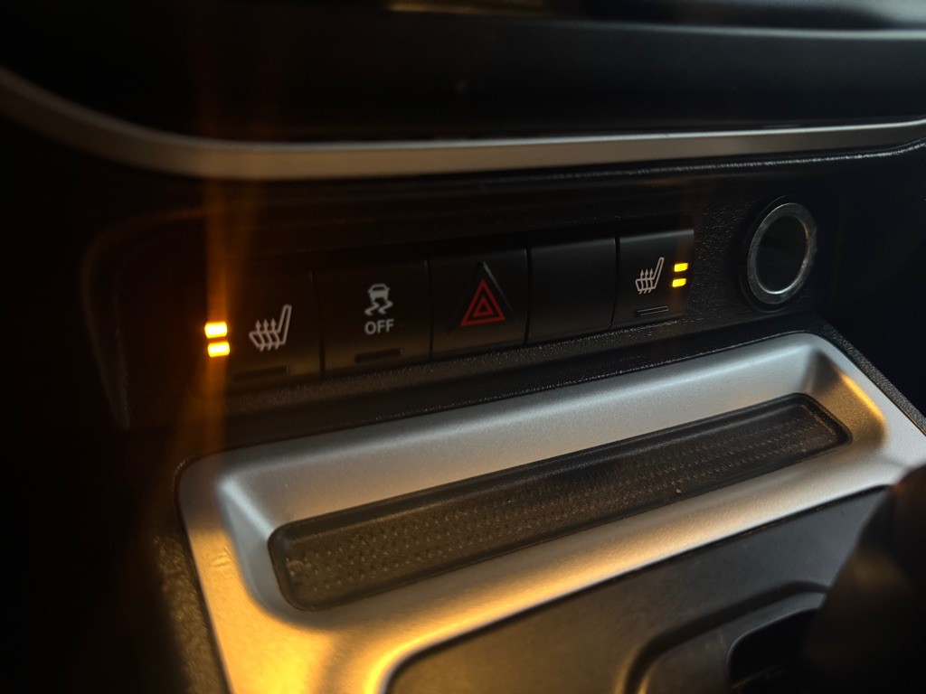 2017 Jeep Compass Image 16