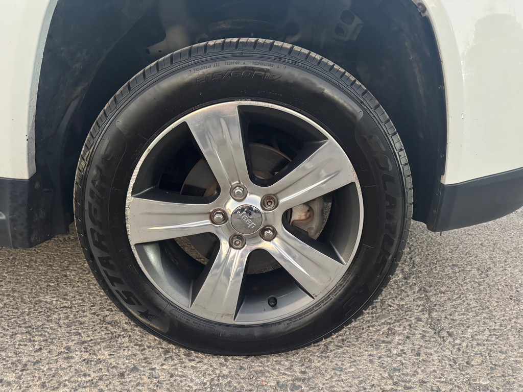 2017 Jeep Compass Image 17