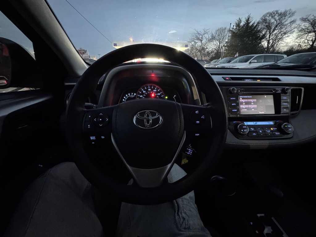 2014 Toyota Rav4 Image 13