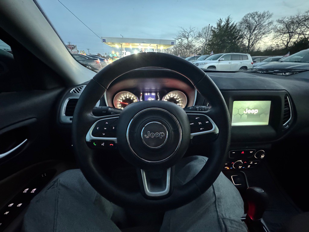 2020 Jeep Compass Image 12