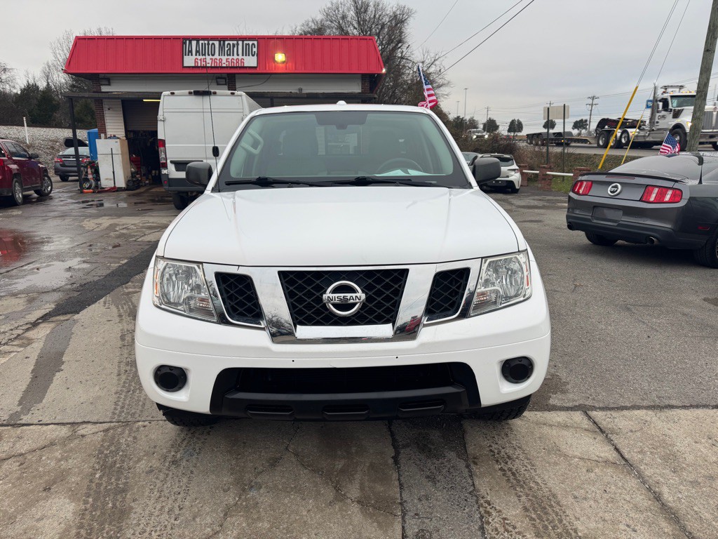 2018 Nissan Frontier Image 2