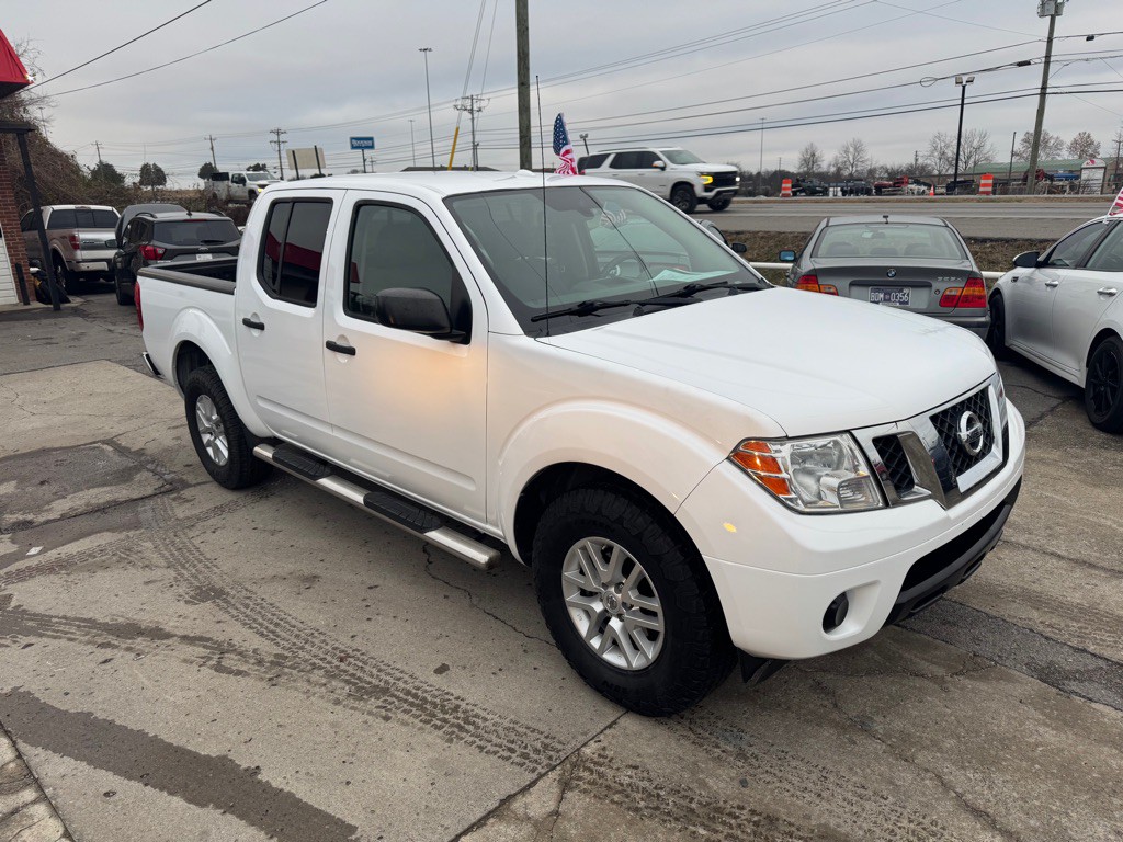 2018 Nissan Frontier Image 3