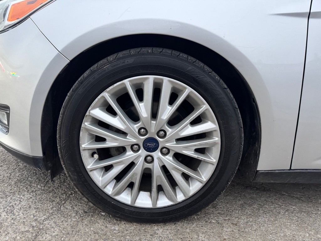 2017 Ford Focus Image 20