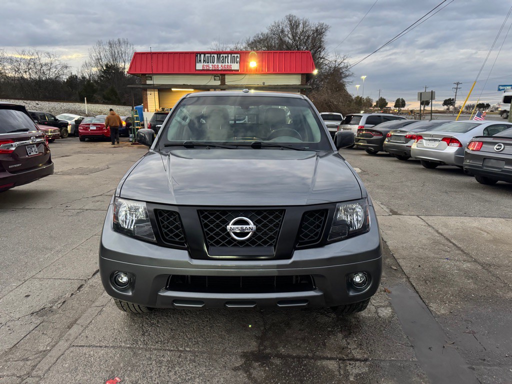 2018 Nissan Frontier Image 2