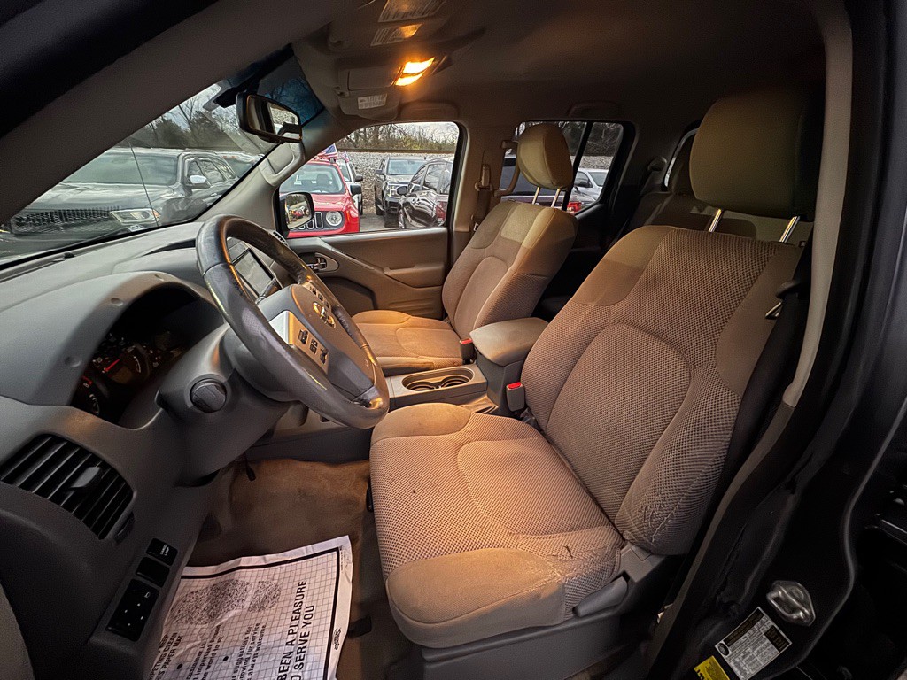 2018 Nissan Frontier Image 9