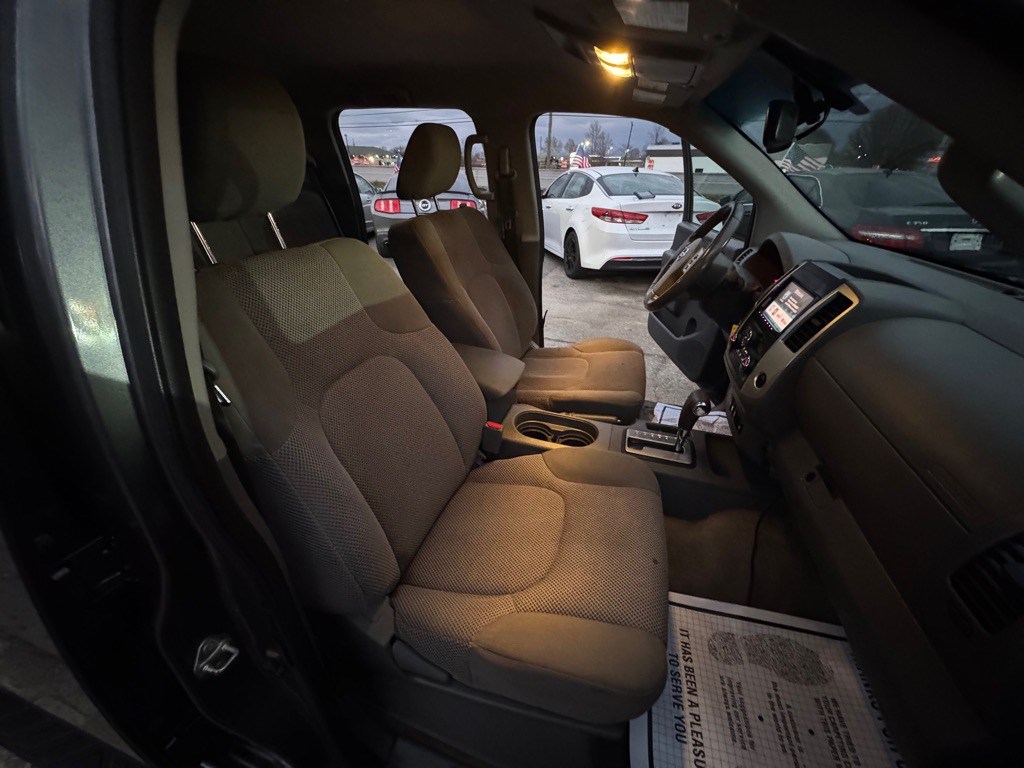 2018 Nissan Frontier Image 10