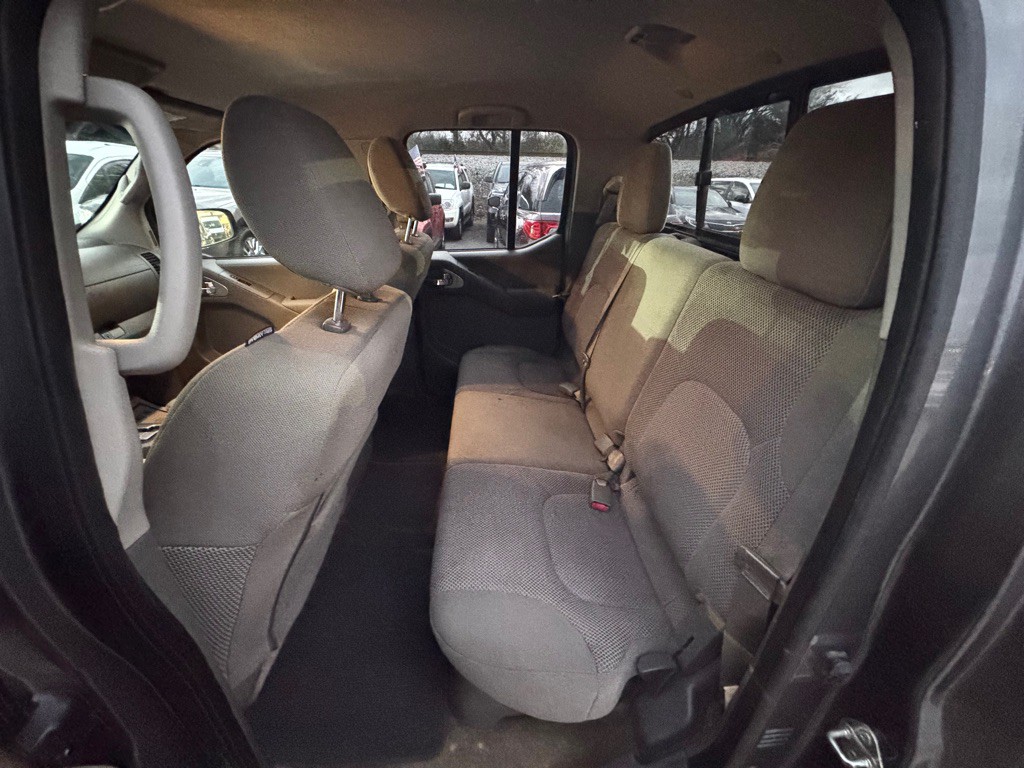 2018 Nissan Frontier Image 11