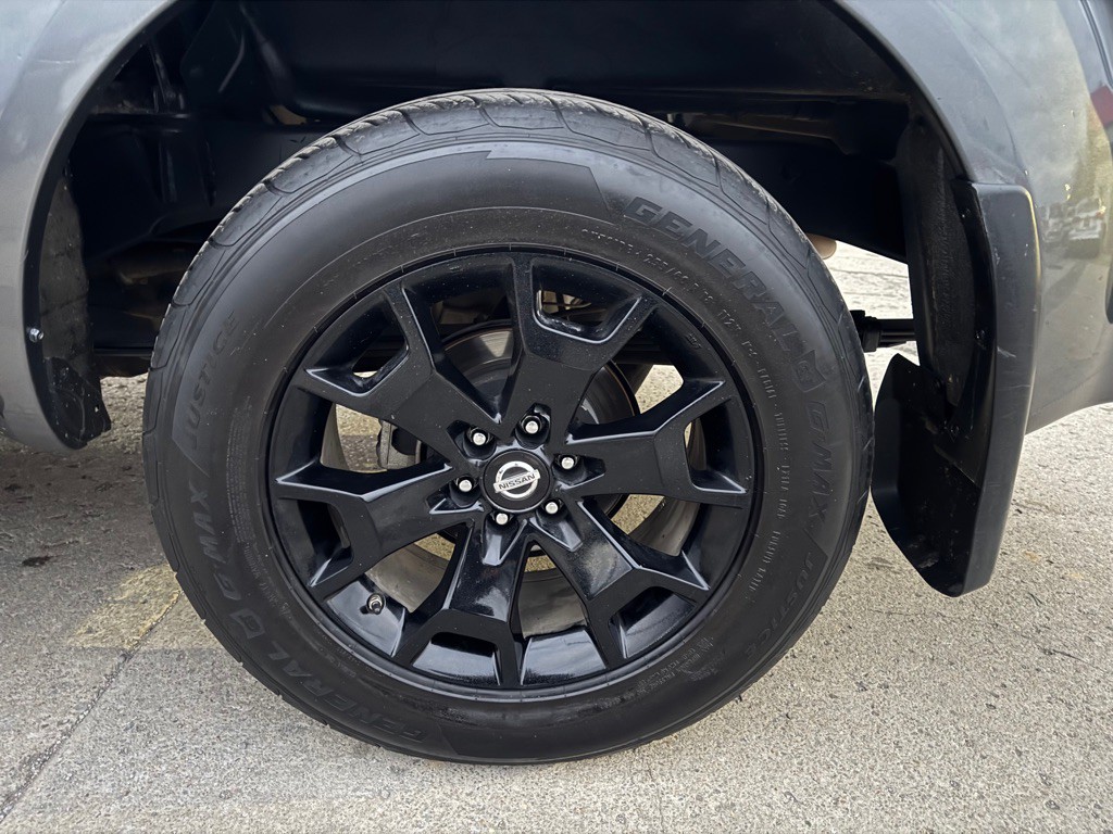 2018 Nissan Frontier Image 17
