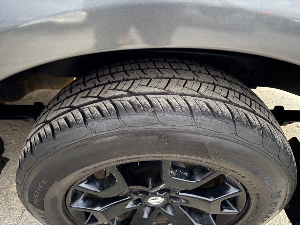 2018 Nissan Frontier Image 18