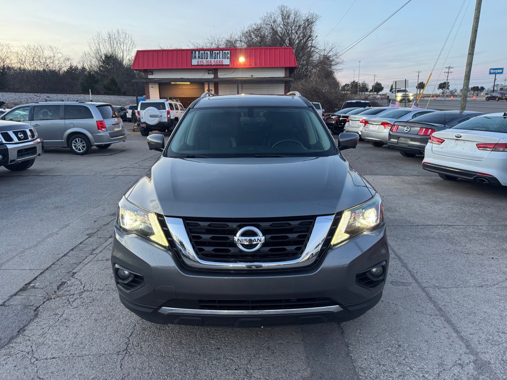 2019 Nissan Pathfinder Image 2