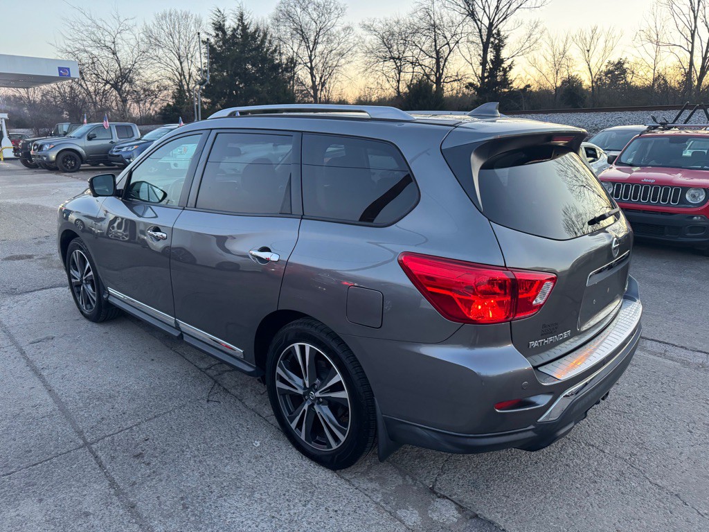 2019 Nissan Pathfinder Image 8