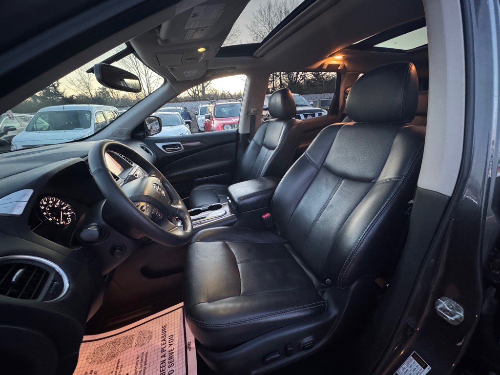 2019 Nissan Pathfinder Image 9