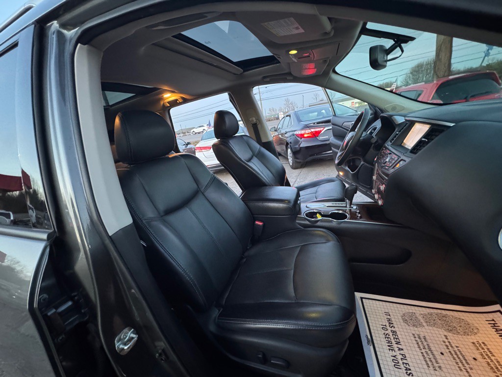 2019 Nissan Pathfinder Image 10