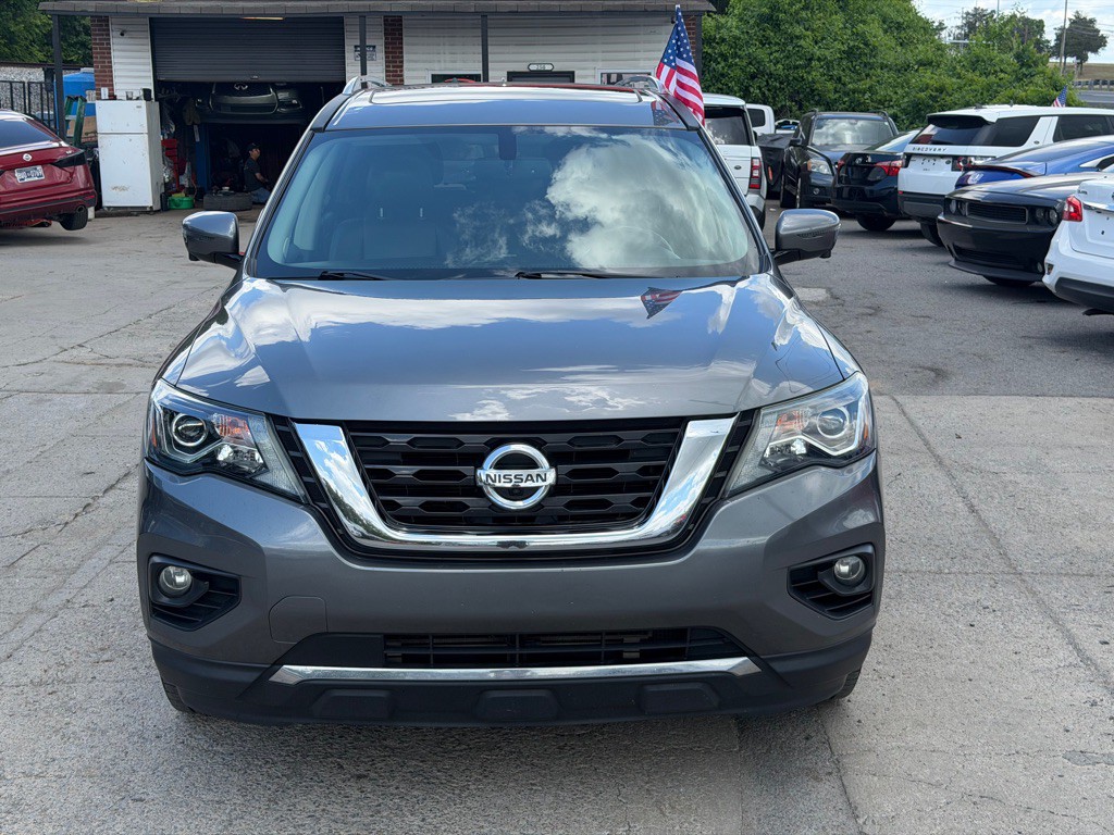 2019 Nissan Pathfinder Image 2