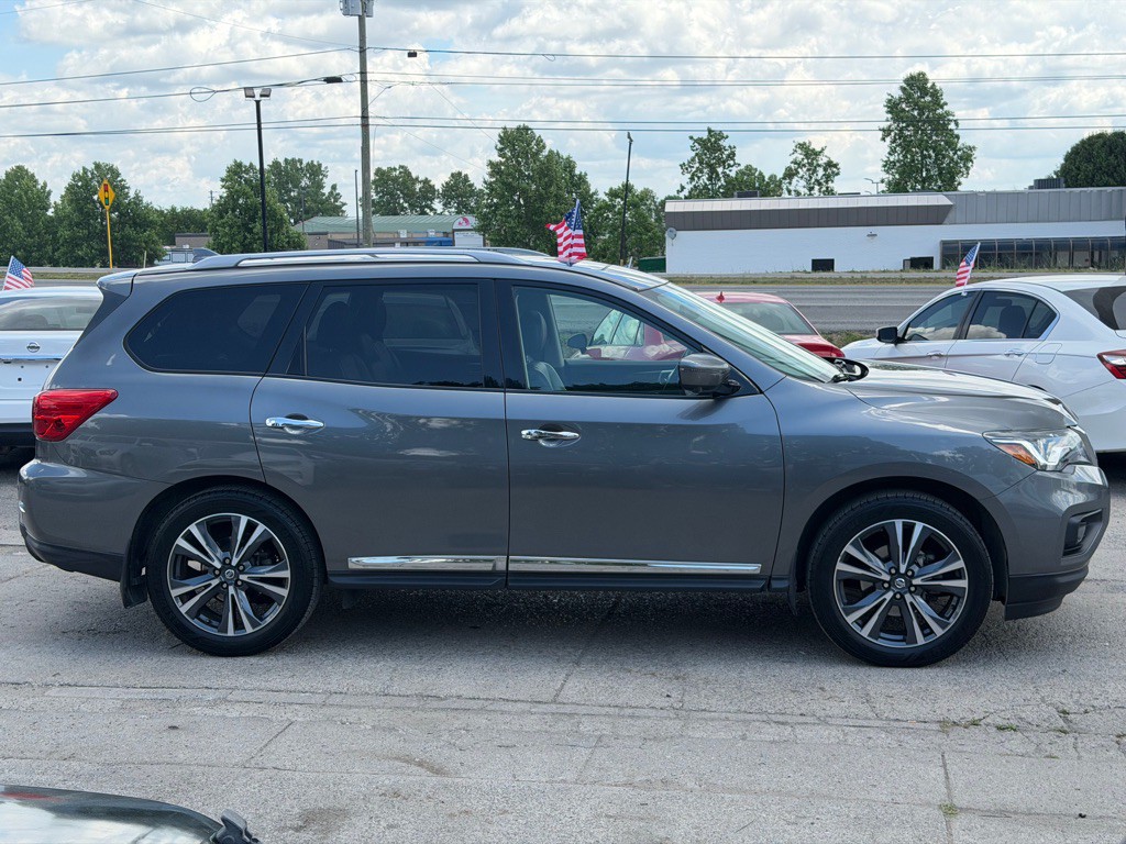 2019 Nissan Pathfinder Image 4