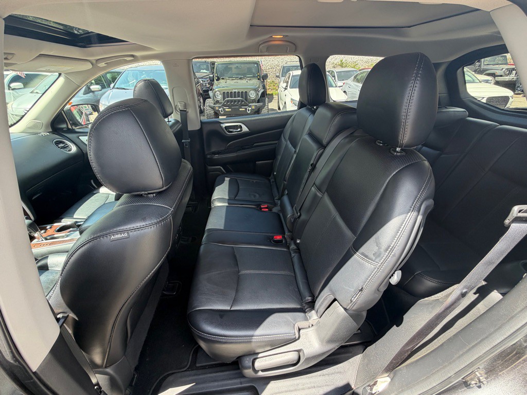 2019 Nissan Pathfinder Image 11
