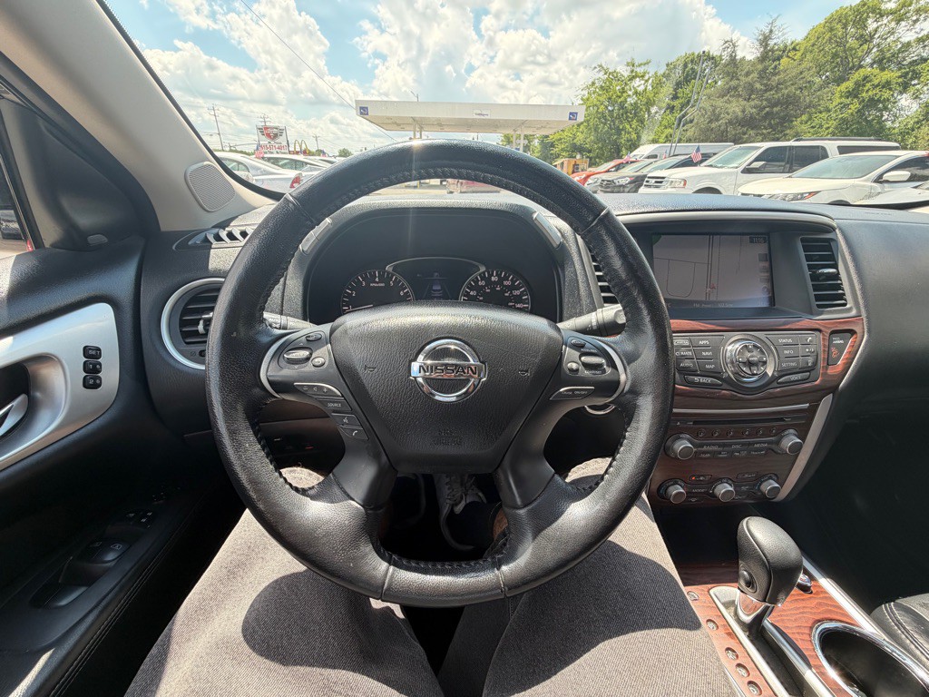 2019 Nissan Pathfinder Image 14
