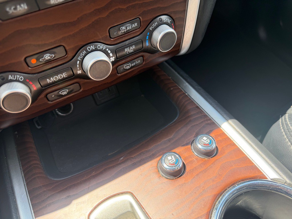 2019 Nissan Pathfinder Image 18