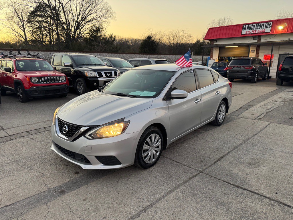 2019 Nissan Sentra Image 1