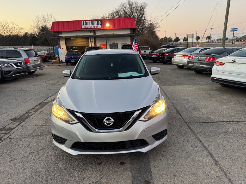 2019 Nissan Sentra Image 2