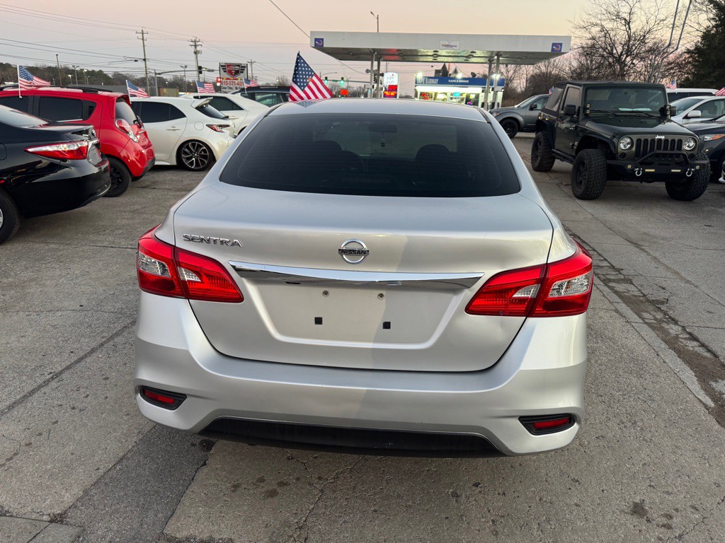 2019 Nissan Sentra Image 6