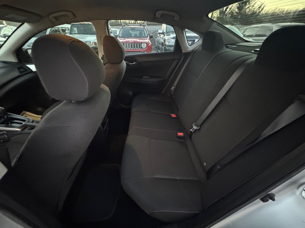 2019 Nissan Sentra Image 10