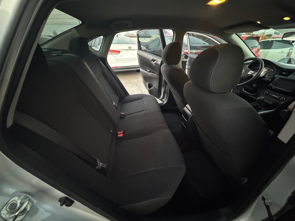 2019 Nissan Sentra Image 11