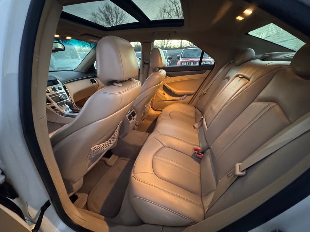 2009 Cadillac CTS Image 10