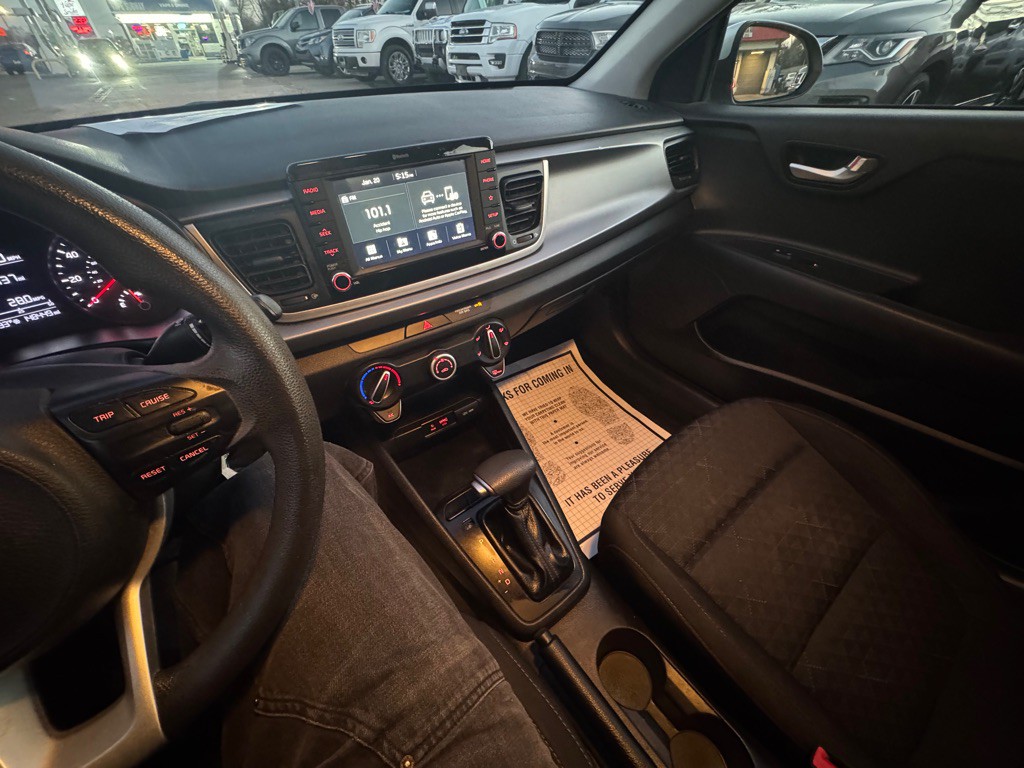 2020 Kia Rio Image 14