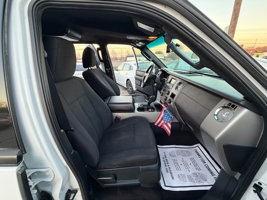 2015 Ford Expedition Image 9