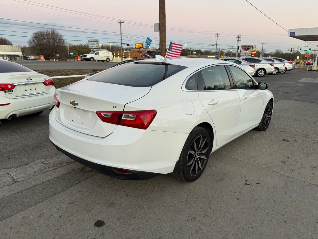 2018 Chevrolet Malibu Image 5