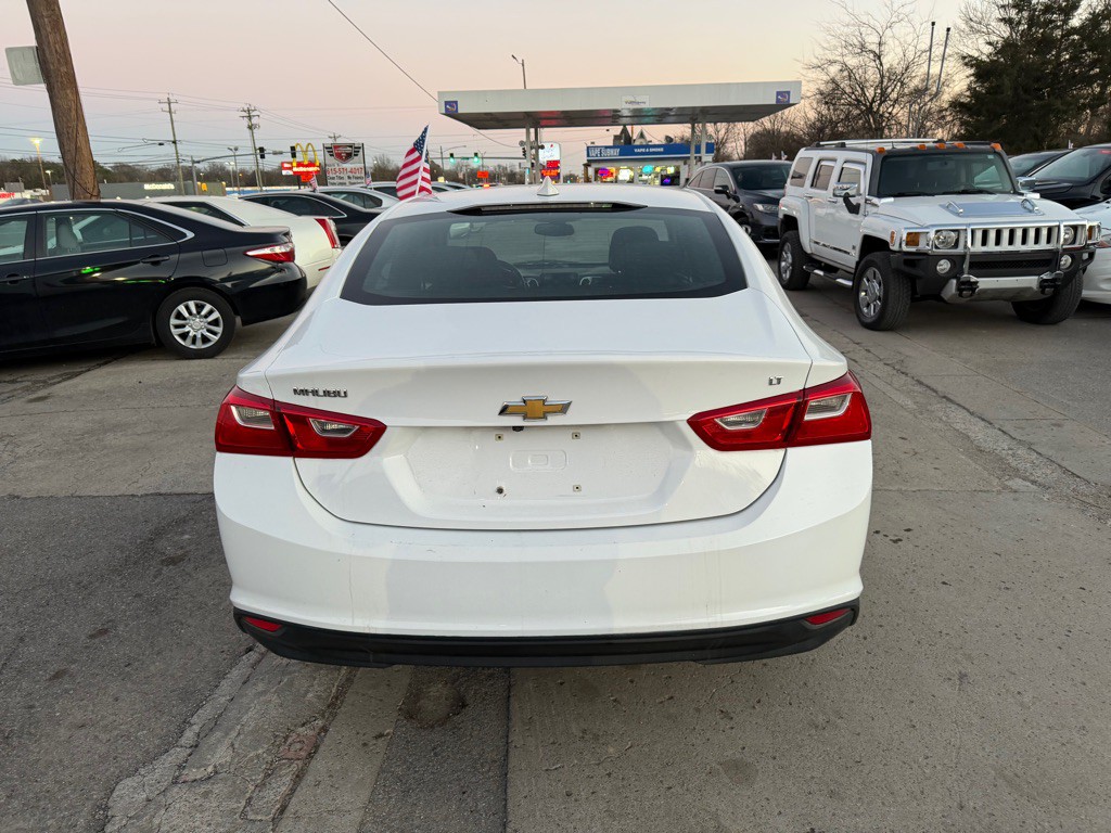 2018 Chevrolet Malibu Image 6