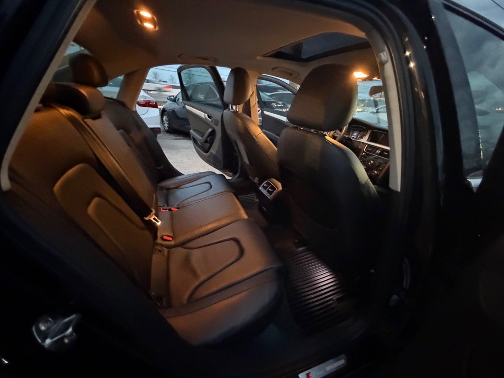 2016 Audi A4 Image 11